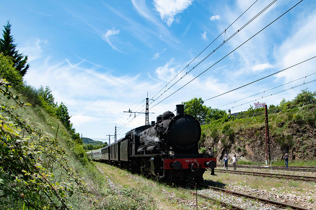 Locomotive 4
