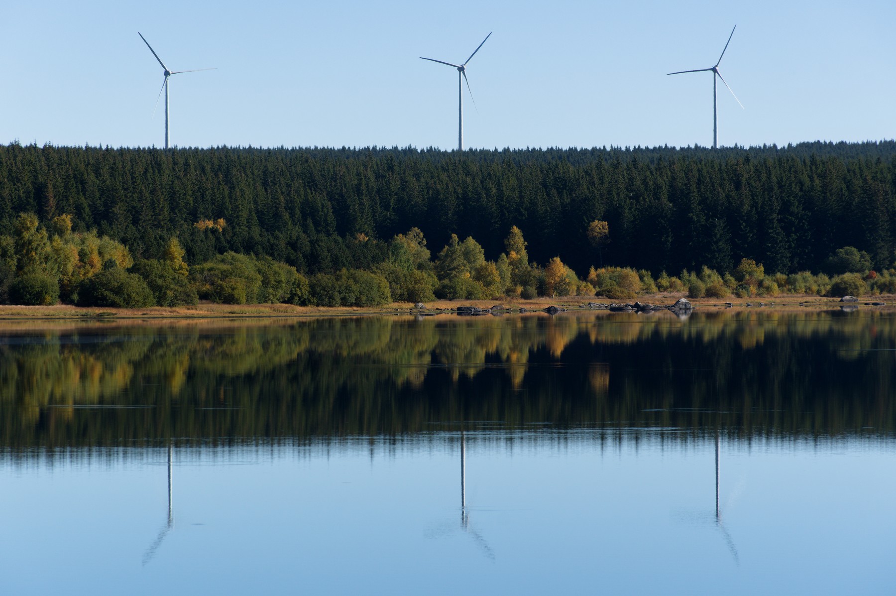 Autour du lac de Charpal